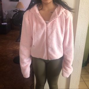 Pink Faux Fur cropped hooded jacket 🧥